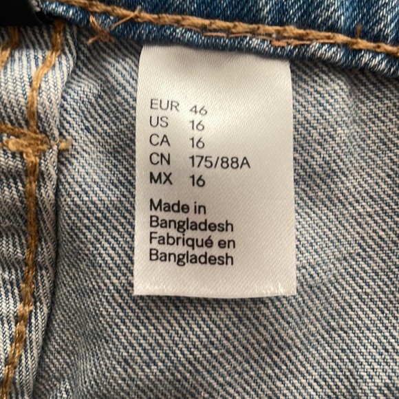 H&M Divided High Rise Straight Leg Jeans - Picture 3 of 3